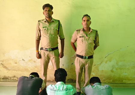 आत्महत्या प्रकरण में तीन गिरफ्तार, ... पुलिस ने पकड़े 06 जुआरी, ...10 रुपये का सिक्का निगला, डॉक्टर ने बच्ची की जान बचाई