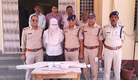 पिता की हत्या के मामले में आरोपी पुत्र गिरफ्तार, ...जंगल में जुए के अड्डे पर पुलिस की दविश, आरोपी से मिला 25 लाख का लेनदेन