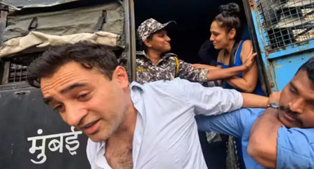 आमिर खान के भांजे इमरान खान को भारत छोड़ने का नोटिस, प्रदर्शन के बाद मुंबई पुलिस की कार्रवाई
