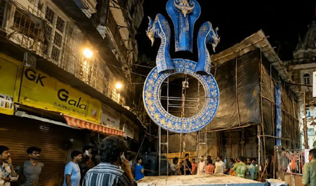 मुंबई में ‘भुलेश्वर चा राजा’ के आगमन पर हादसा, 22 फीट ऊंची मूर्ति श्रद्धालुओं पर गिरी, 2 की मौत; 5 लोग घायल
