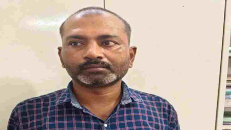 पुलिस अभिरक्षा से करोड़ों की जमीन घोटाले का आरोपी निलंबित पटवारी फरार, दो निलंबित