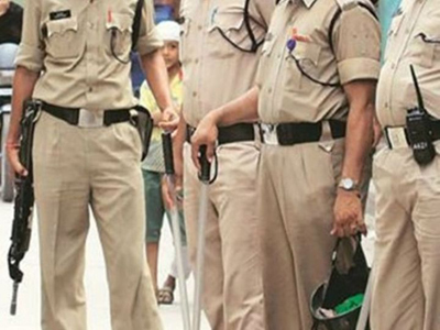 लिंग परीक्षण करने वाले डॉक्टर समेत एक नर्स पर FIR: डायग्नोस्टिक सेंटर में बताते थे ‘लड़का है या लड़की